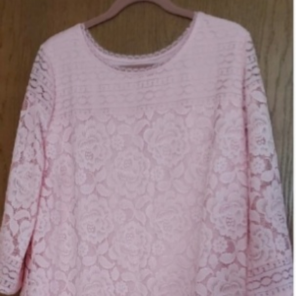 Isaac Mizrahi lace top